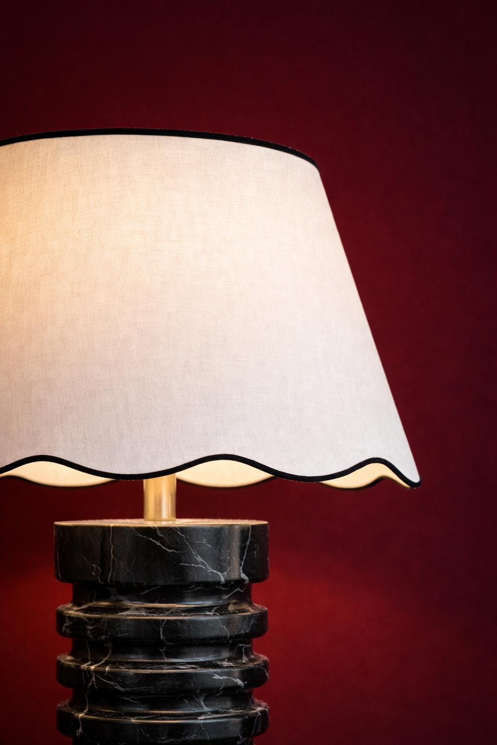 The Ribbed Marble - Table Lamp